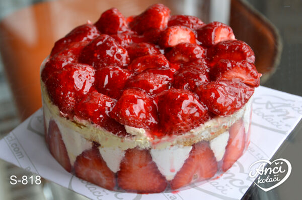 Torta sa Svežim Jagodama